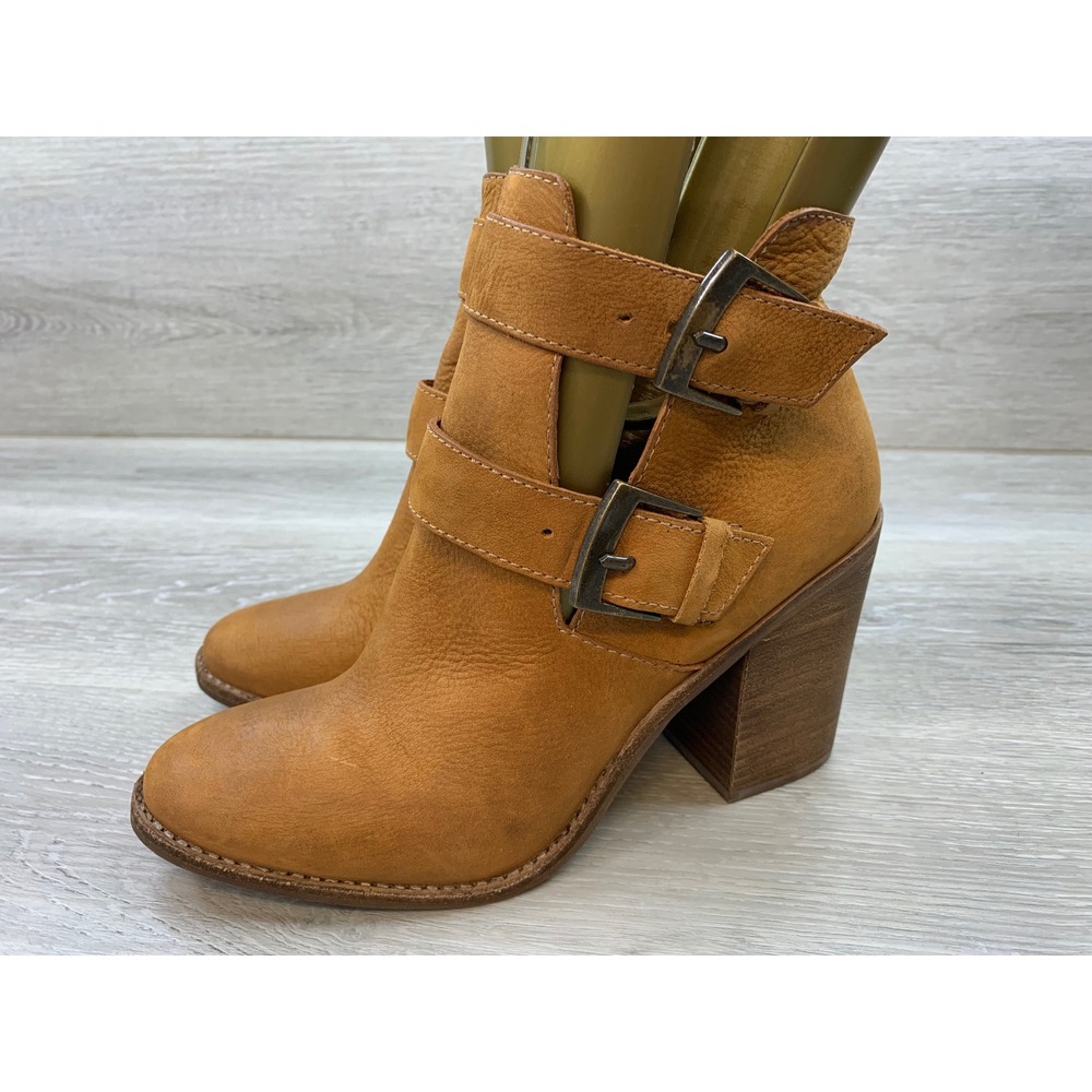 Steve Madden Women's Tan Leather Double Buckle Ankle Boots Block Heel 8.5 Shoes - Picture 3 of 11